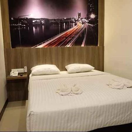 Hotel My Home Sintang Экстерьер фото
